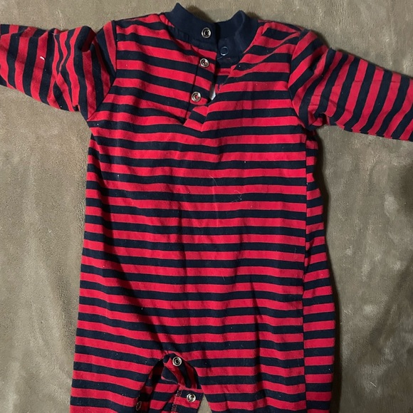 EUC THE BAILEY BOYS FIRETRUCK PLAYSUIT - Picture 3 of 5